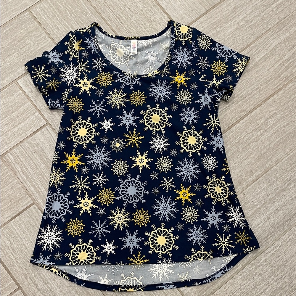 LuLaRoe Women’s Snowflake Patterned Navy Shirt